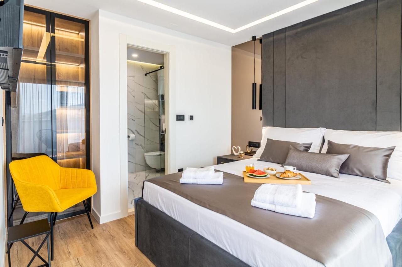 Sky - Free Parking Apartment